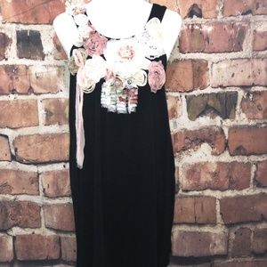 Radzoli Black Sleeveless Floral Embellished Dress